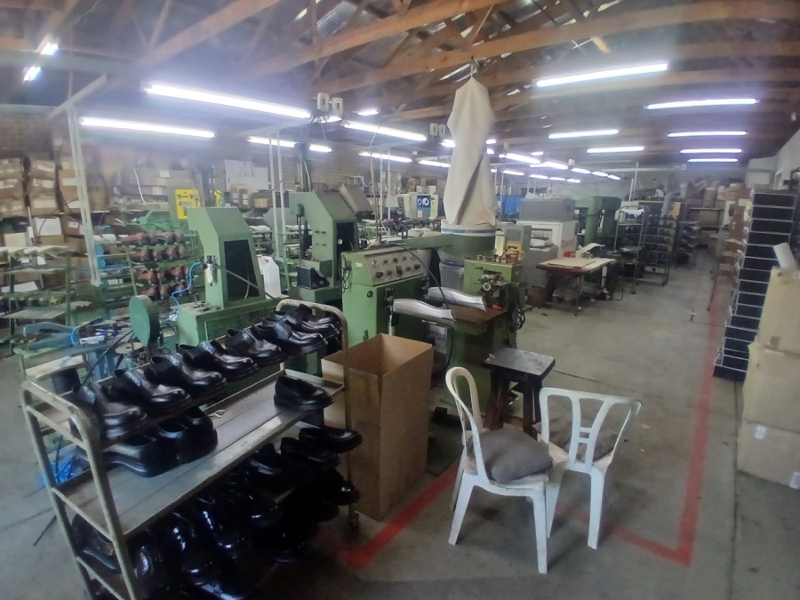To Let Commercial Property for Rent in Tlhabane North West